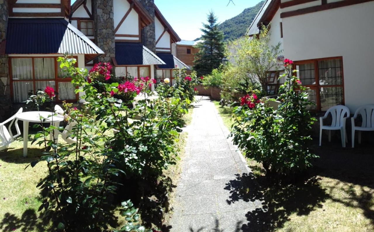 Cabanas Luz De Luna San Martín de los Andes Εξωτερικό φωτογραφία